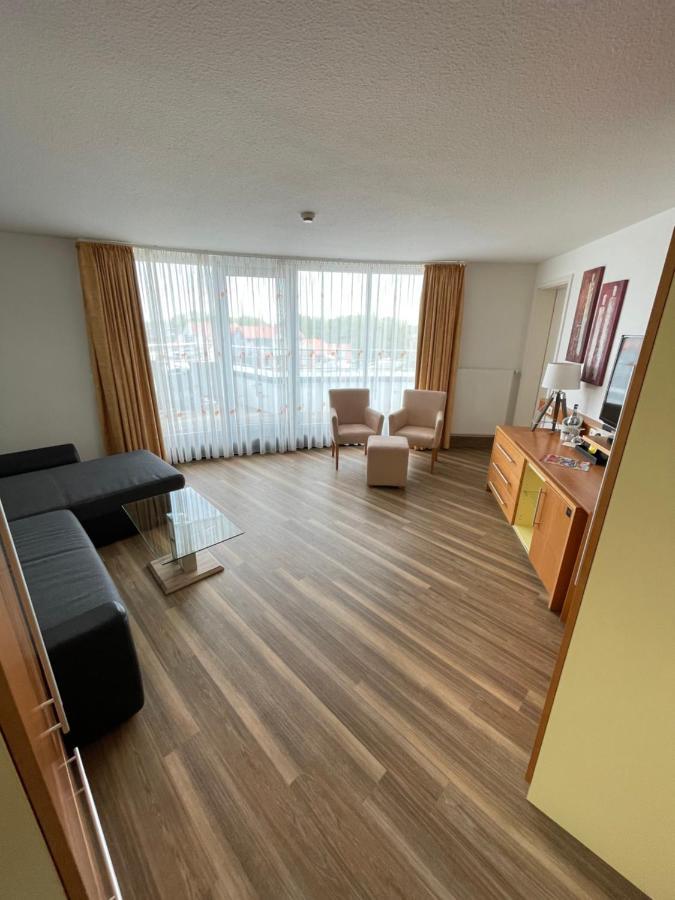 Nordseehotel Benser Hof Am Hafen Bensersiel Exteriör bild